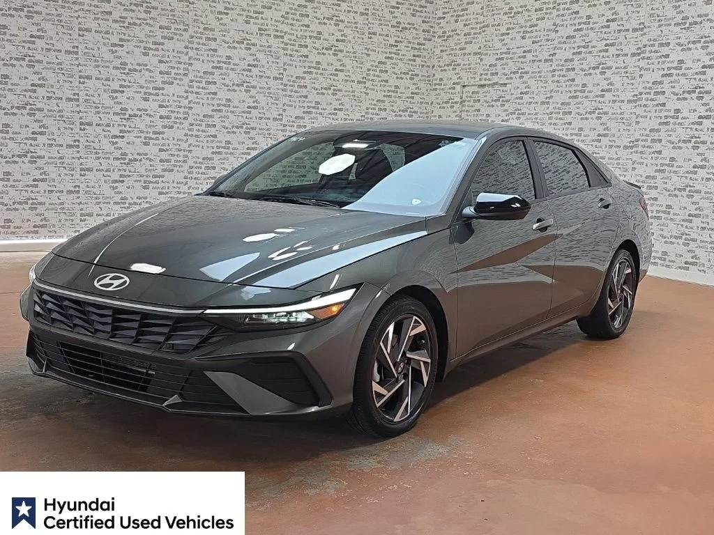 Certified Used 2025 Amazon Gray Hyundai SEL Sport image 3