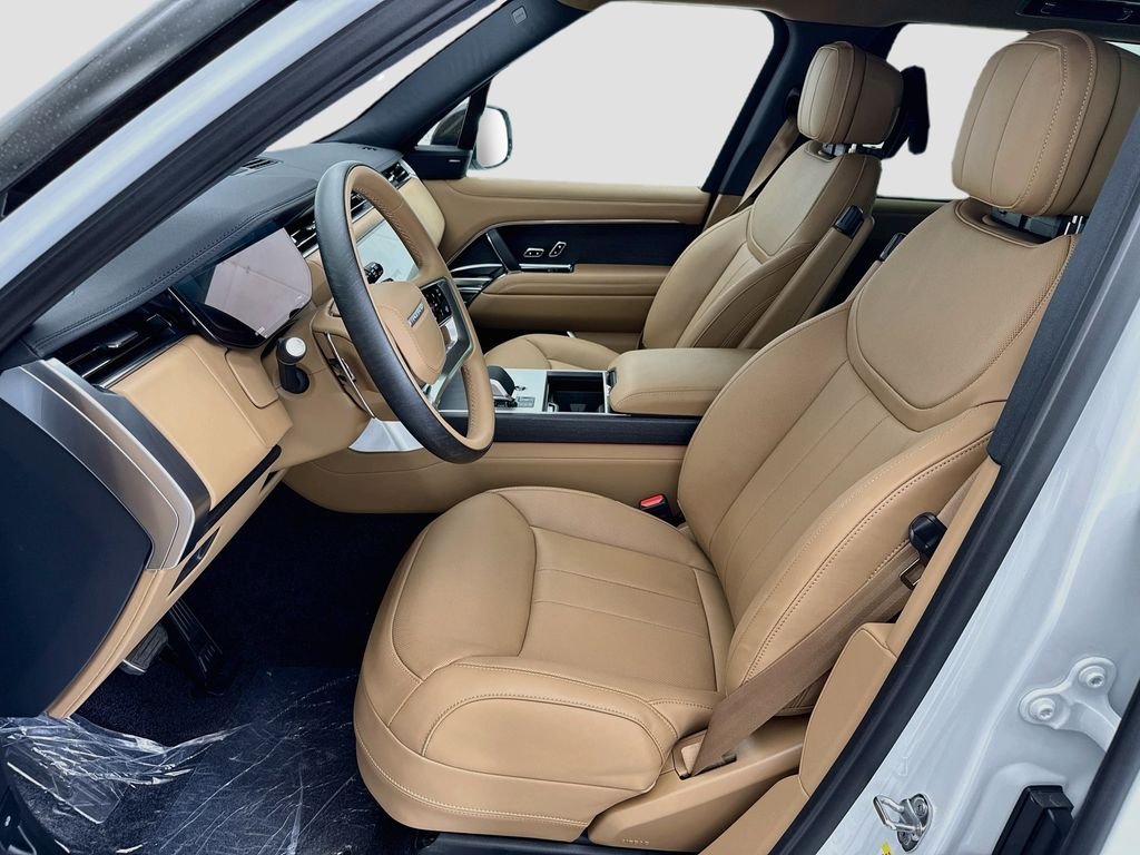 New 2026 Fuji White LAND ROVER SE LWB 7-Seats / V8 image 18