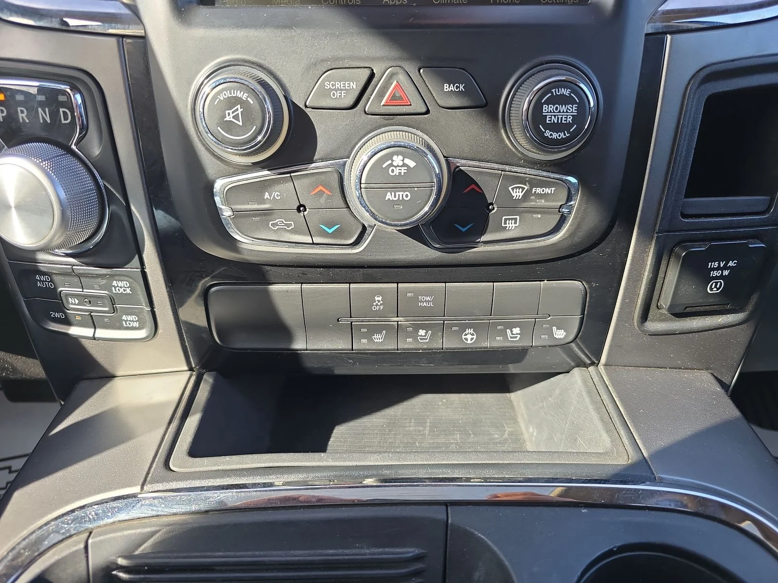 Used 2017 Blue Streak Pearlcoat Ram Sport image 15