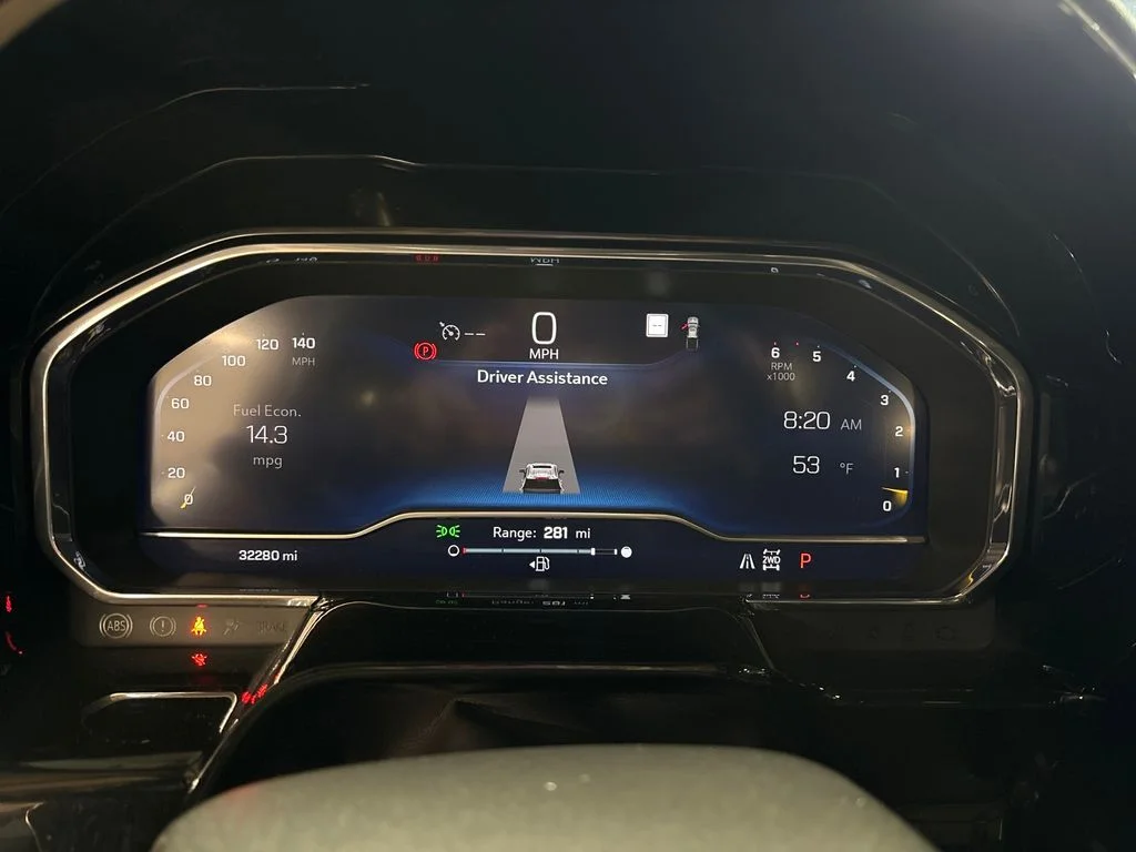 Used 2022  Chevrolet RST image 21