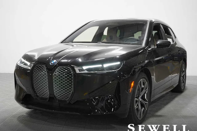 2025 BMW iX xDrive50's photo