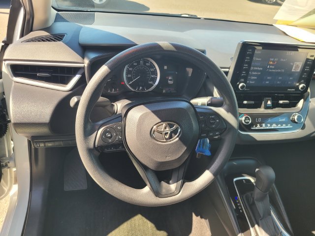 Used 2022 White Toyota LE image 30