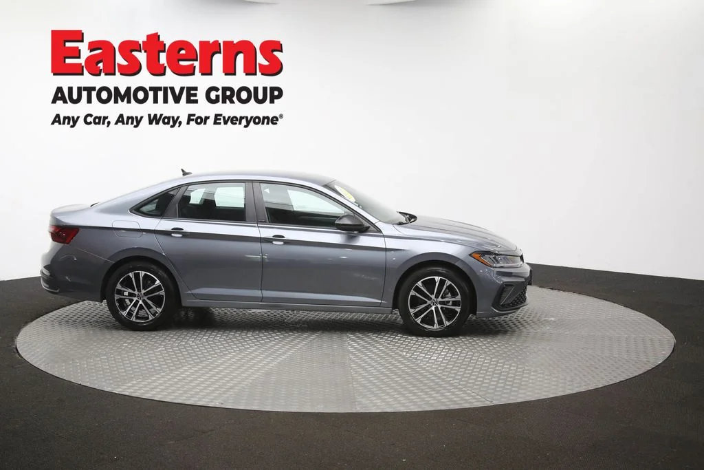 Used 2025 Gray Volkswagen 1.5T Sport image 45