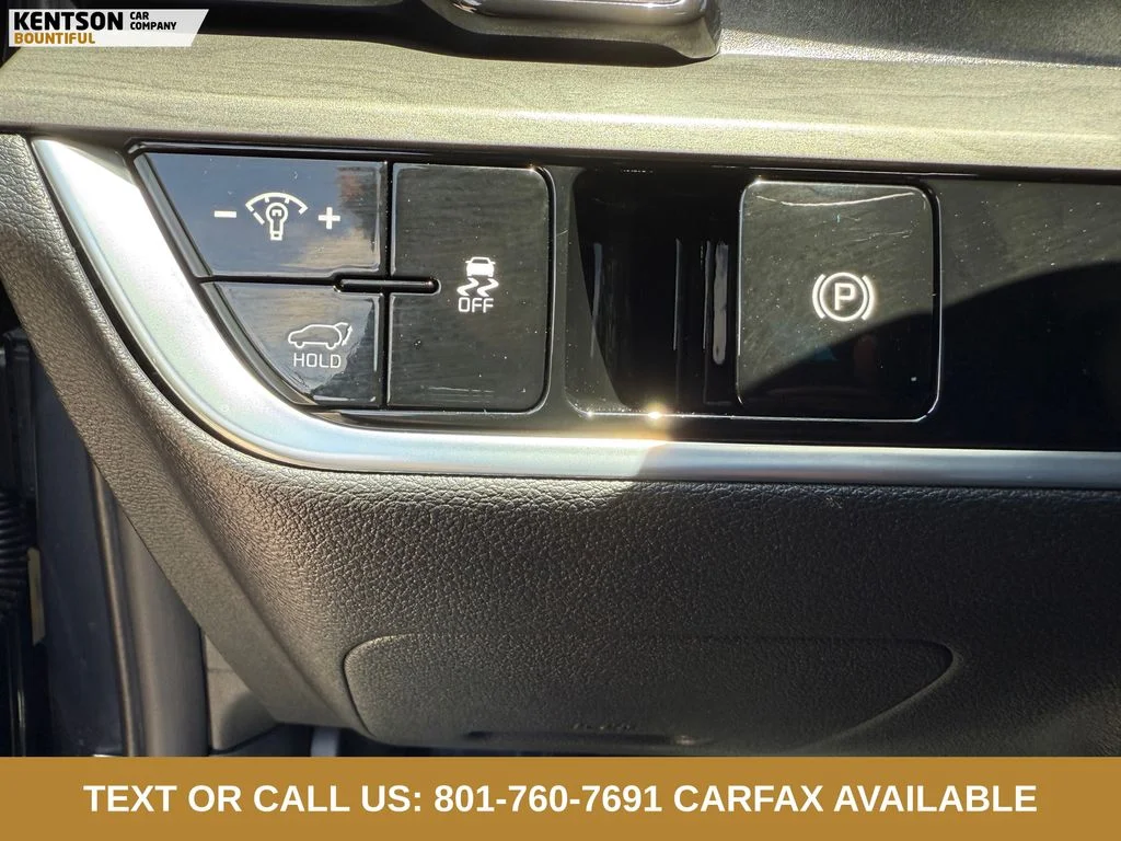 Used 2024 Gray Kia X-Line image 19