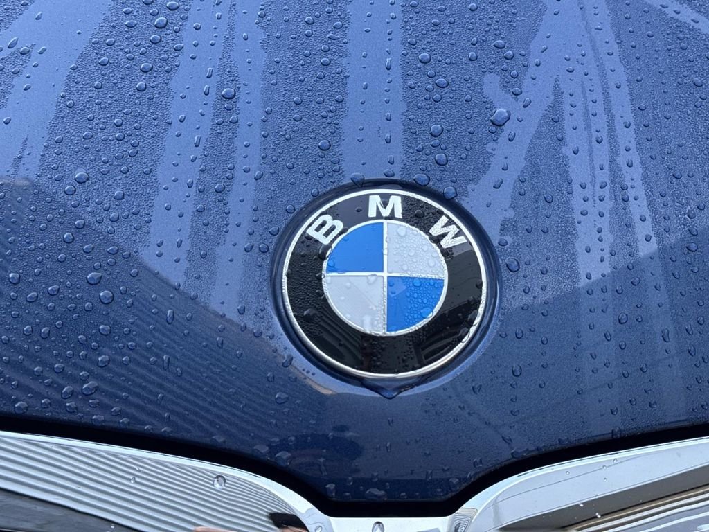 Used 2022 Blue Metallic BMW 330i xDrive image 9