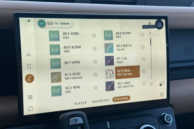 New 2026 Fuji White Land Rover X-Dynamic SE image 17