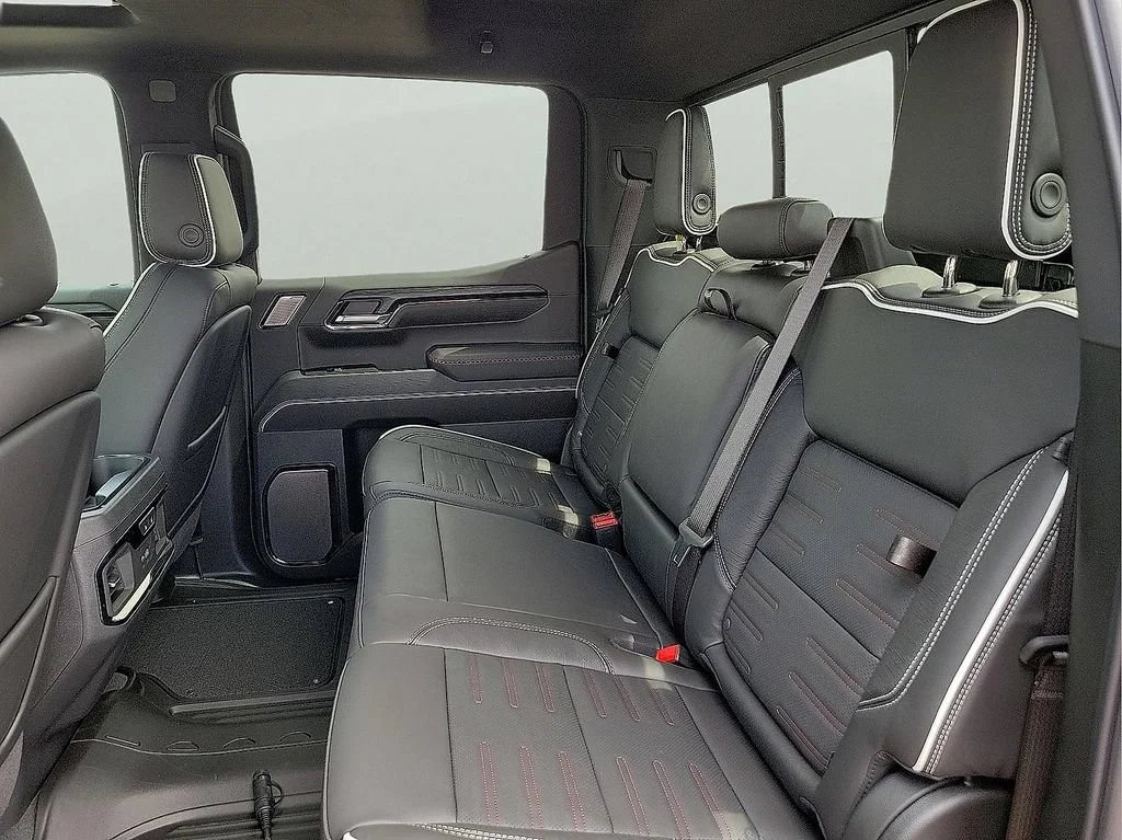2026 GMC Sierra 1500 AT4X - Photo 13