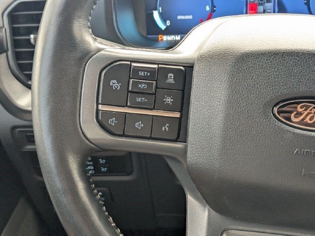 Used 2024 Agate Black Metallic Ford LARIAT image 18