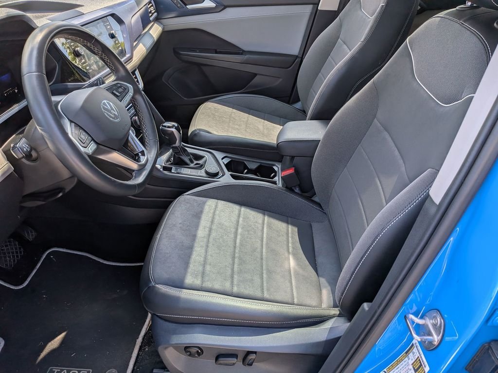 Certified Used 2023 Blue Volkswagen 1.5T SE image 12