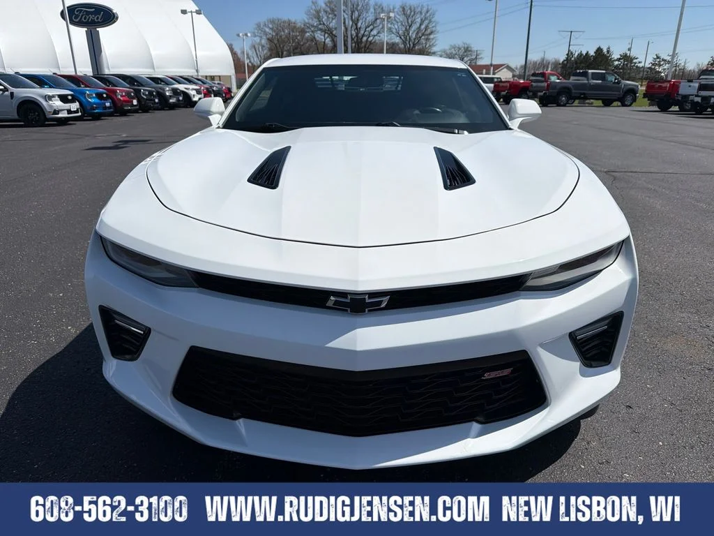 Used 2018 Summit White Chevrolet SS image 8