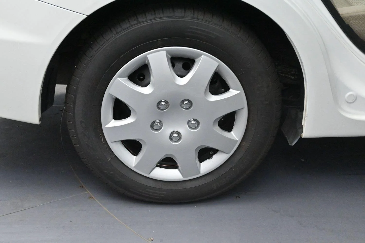 Used 2015 Taffeta White Honda LX image 27