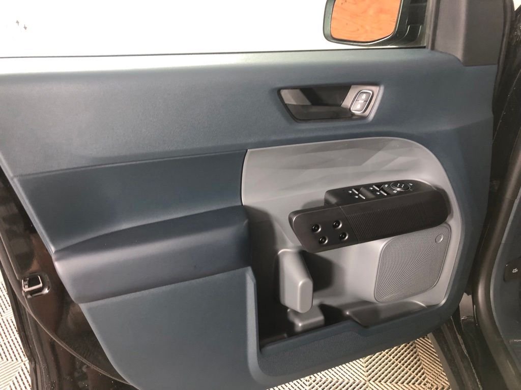 New 2026 Black Ford XLT image 9