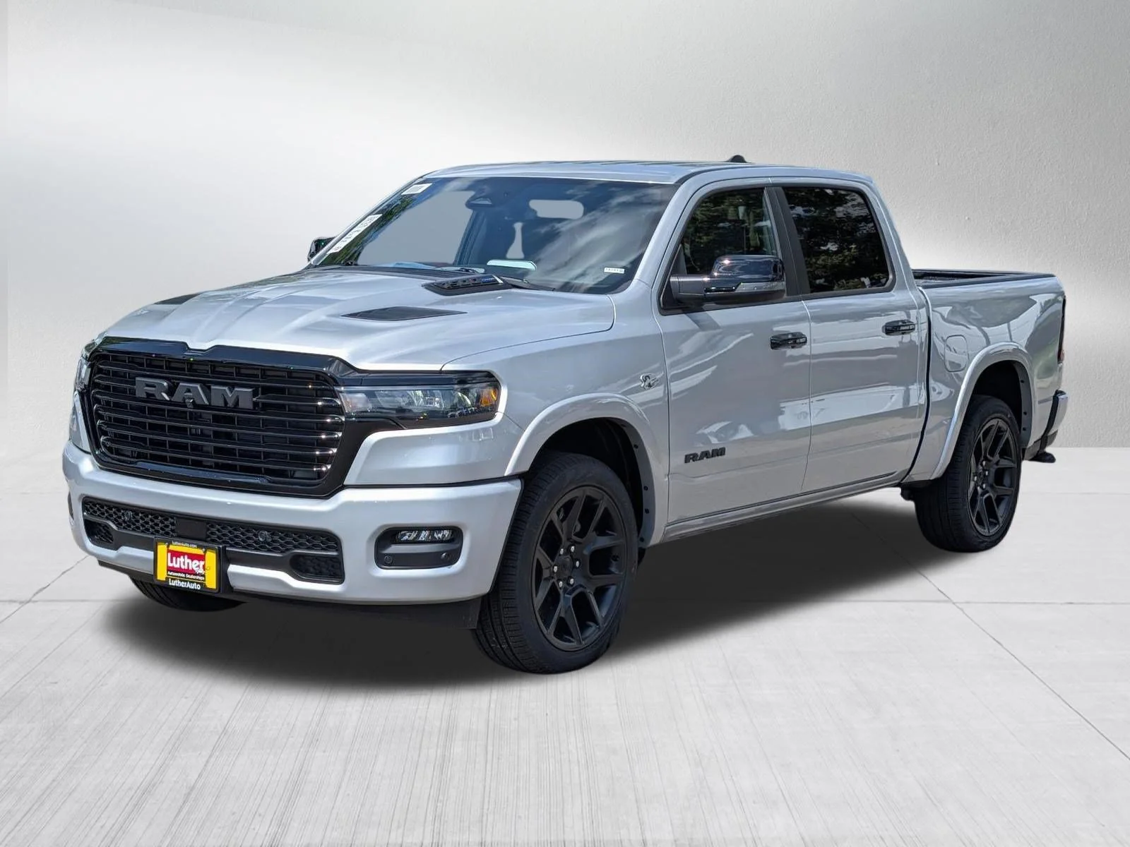 New 2026 Silver Zynith Exterior Paint RAM Laramie image 3