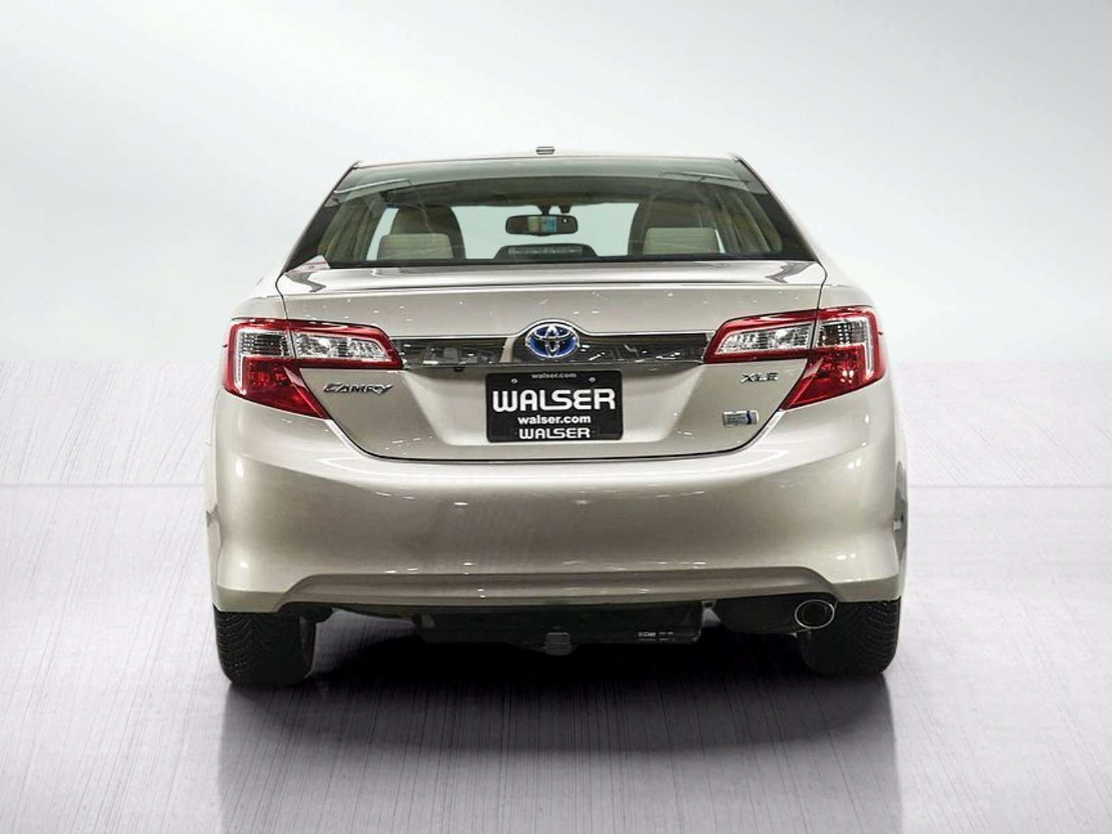 Used 2014 Creme Brulee Mica Toyota 4dr Sdn XLE (Natl) *Ltd Avail* image 5