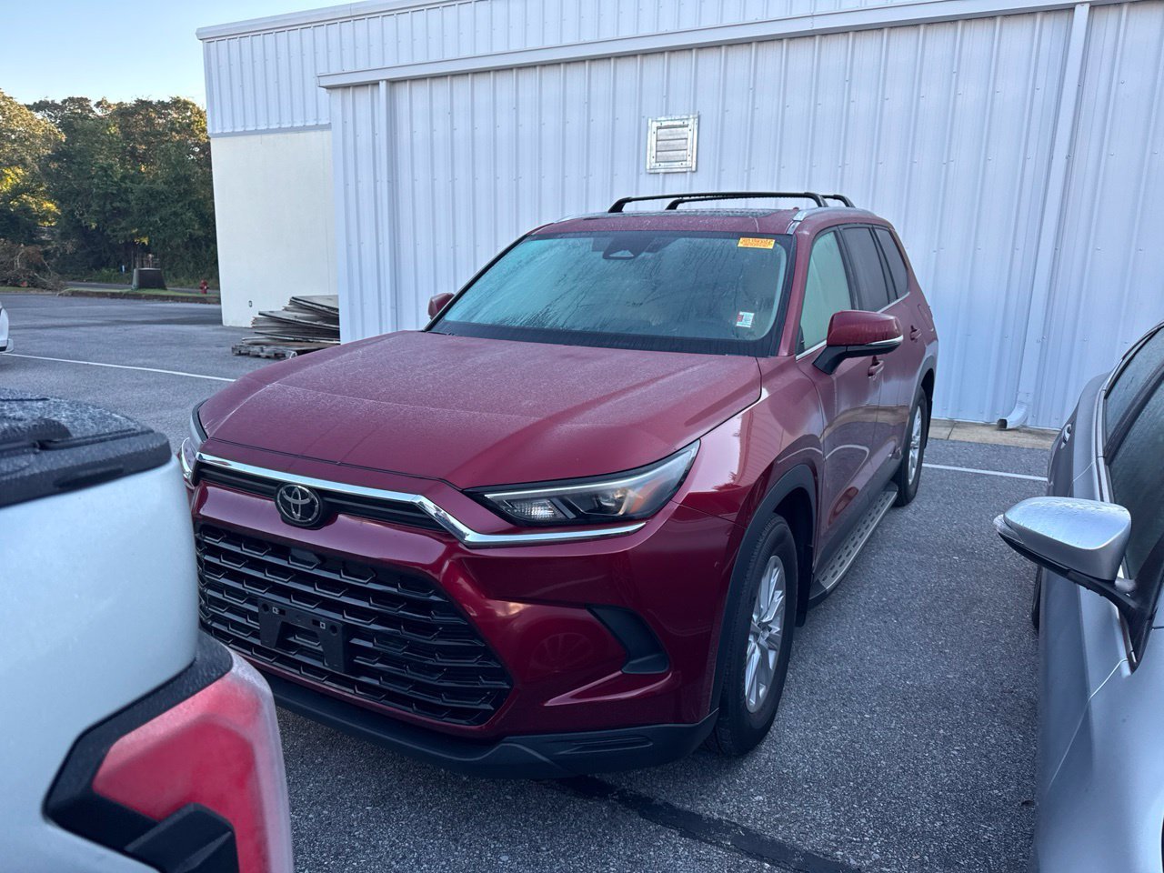 Used 2025 Red Toyota XLE image 1