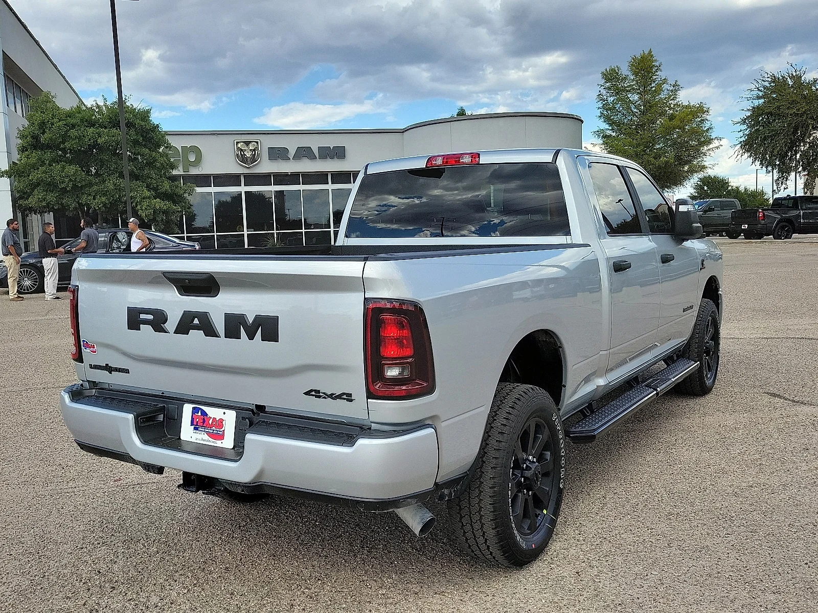 New 2026 Silver Zynith Ram LONE STAR CREW CAB 4X4 6