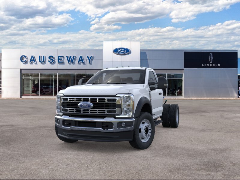 New 2026 Oxford White Ford F-550® XL image 2