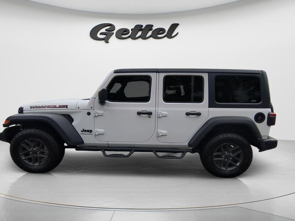 Used 2024 White Jeep Sport S image 8