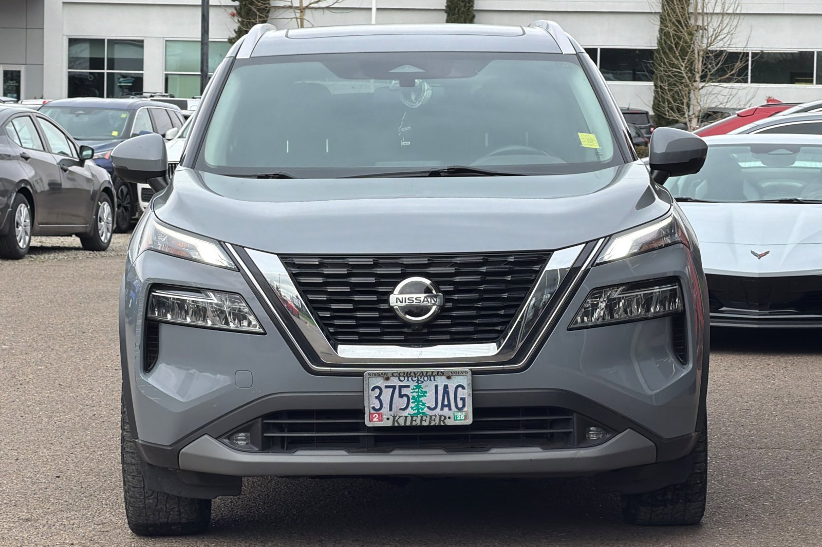 Used 2021 Boulder Gray Pearl Nissan SL image 6