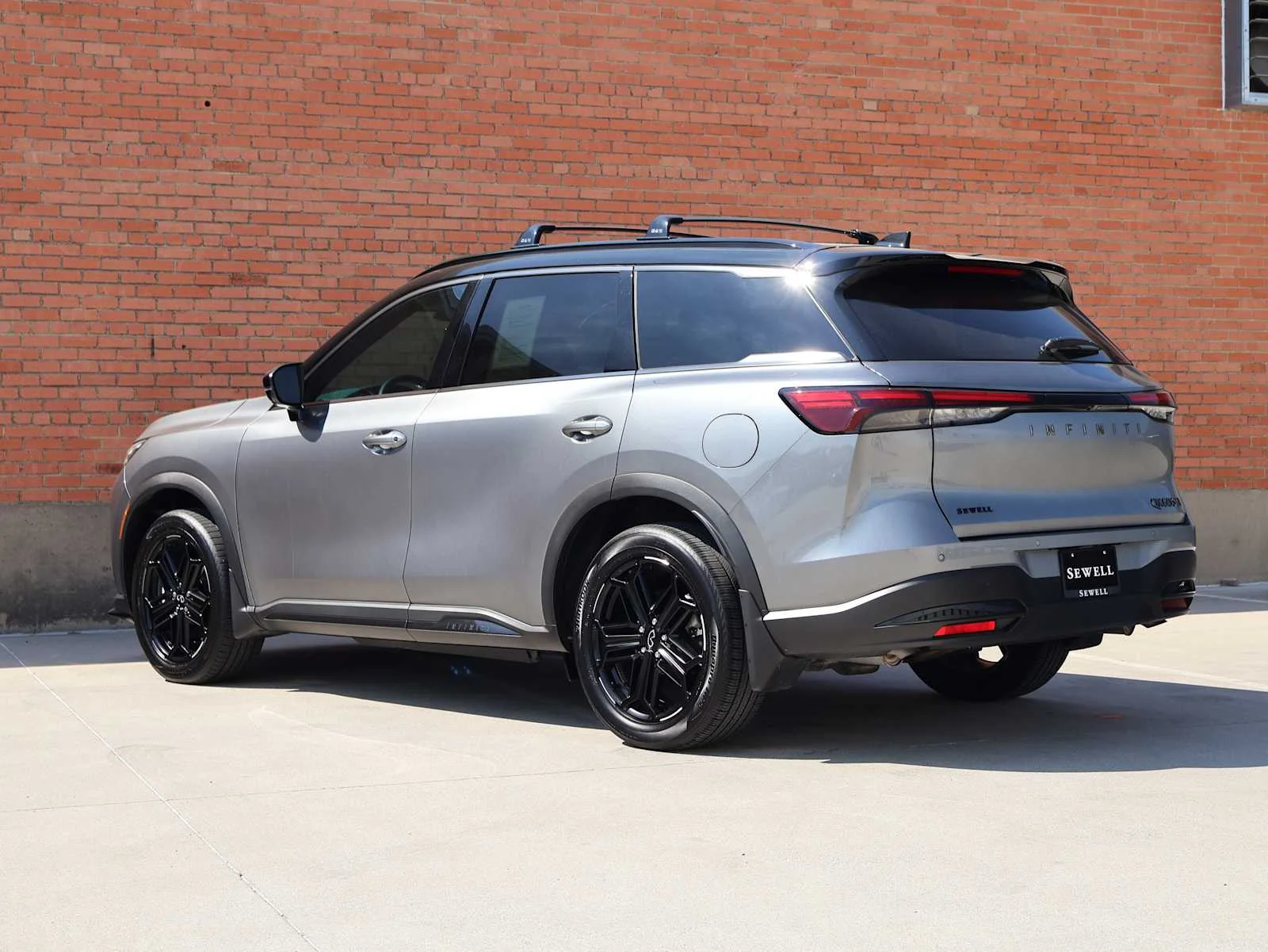 Certified Used 2027 Graphite Shadow/Black Obsidian INFINITI SPORT image 6