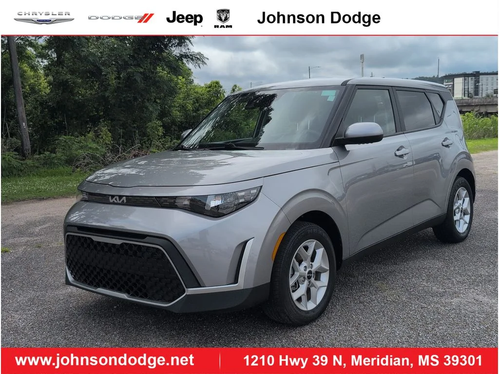 2025 Kia Soul 2.0L LX IVT's photo