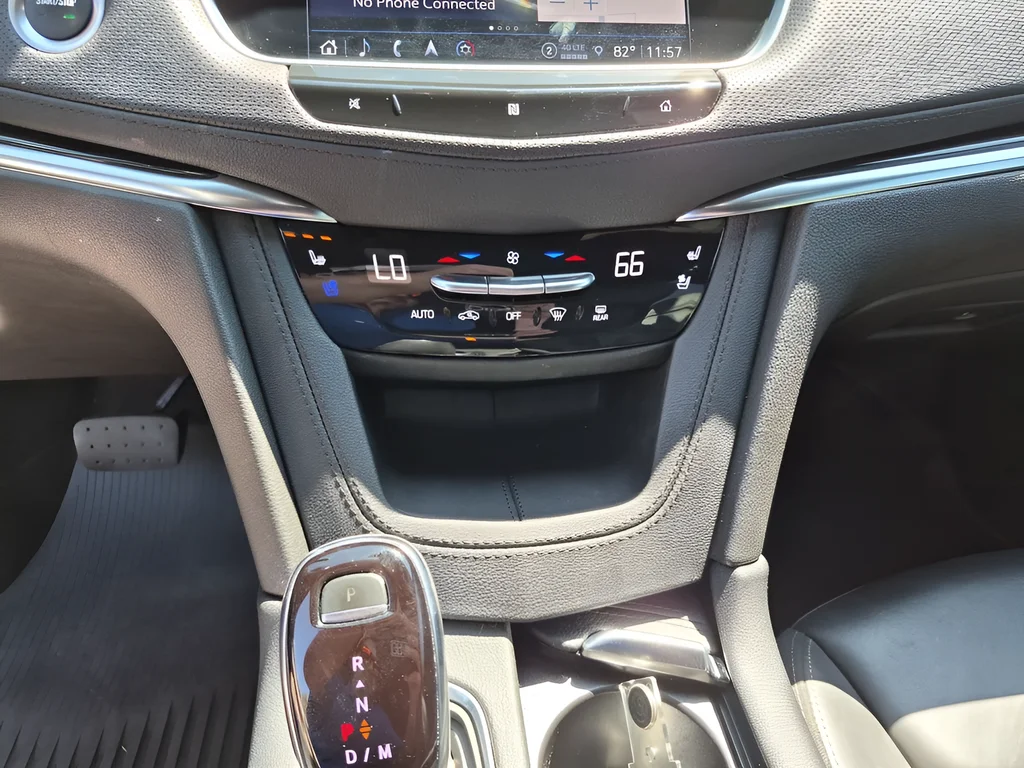 Used 2021 Black Cadillac Premium Luxury image 33