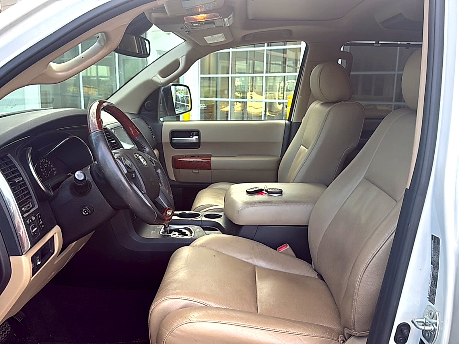 Used 2020 Blizzard Pearl Toyota Platinum image 7