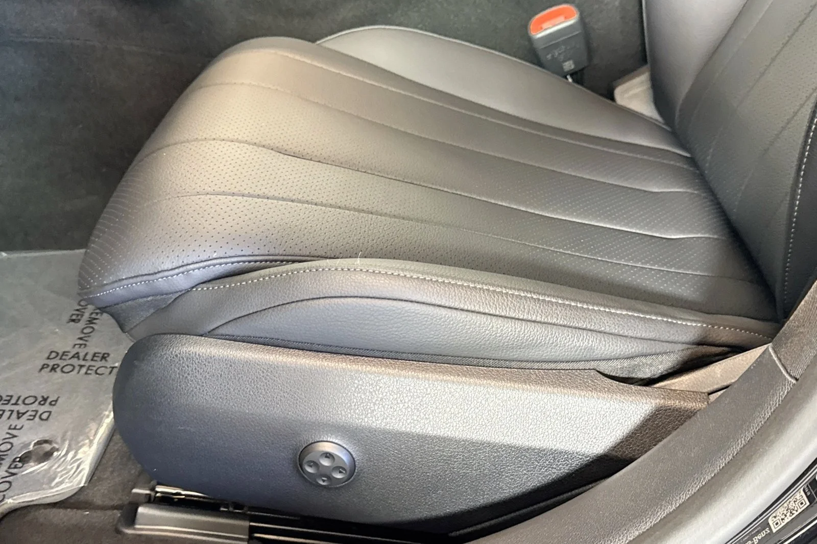 Used 2026 Obsidian Black Metallic Mercedes-Benz E 350 image 18