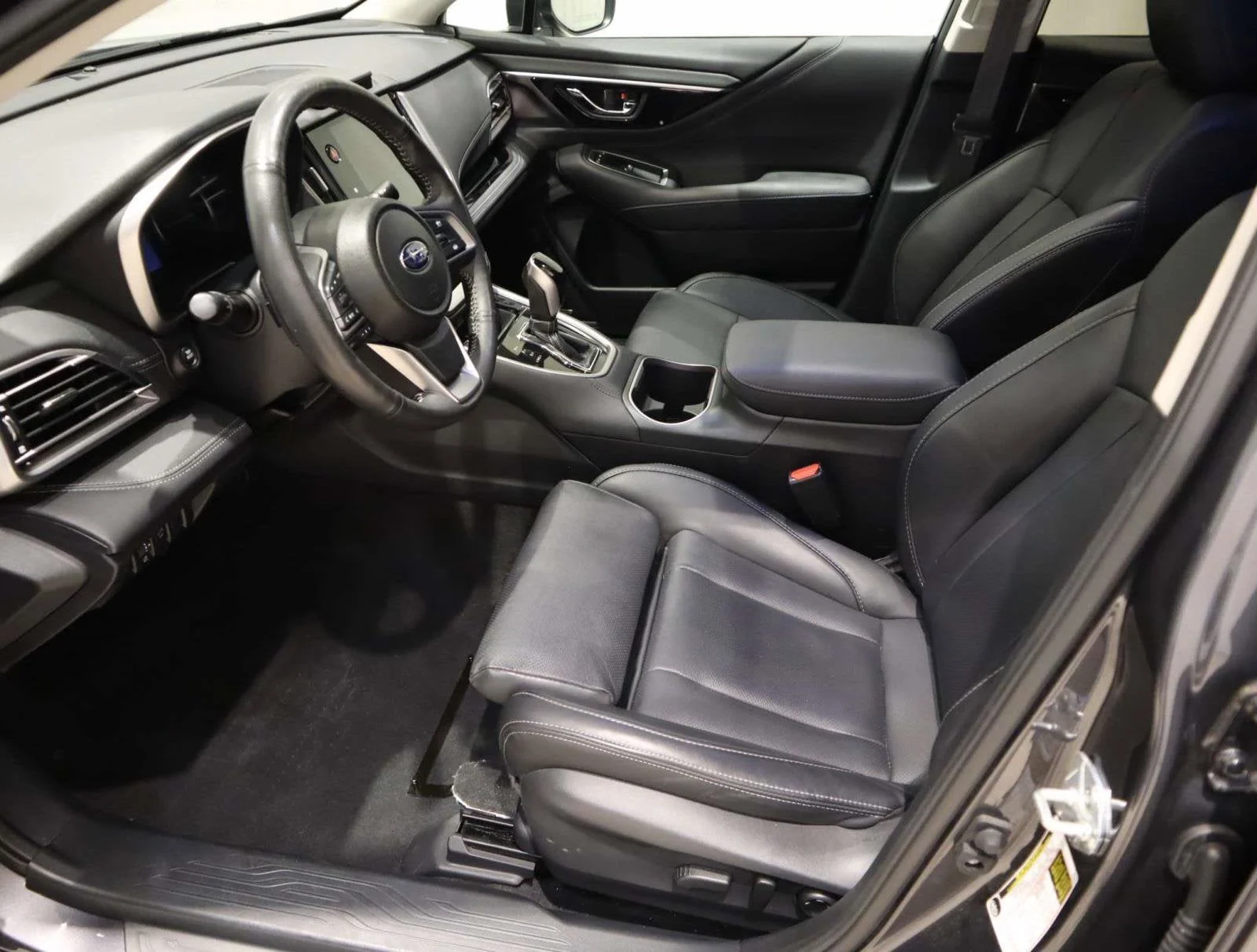 Used 2024 Magnetite Gray Metallic Subaru Limited image 22