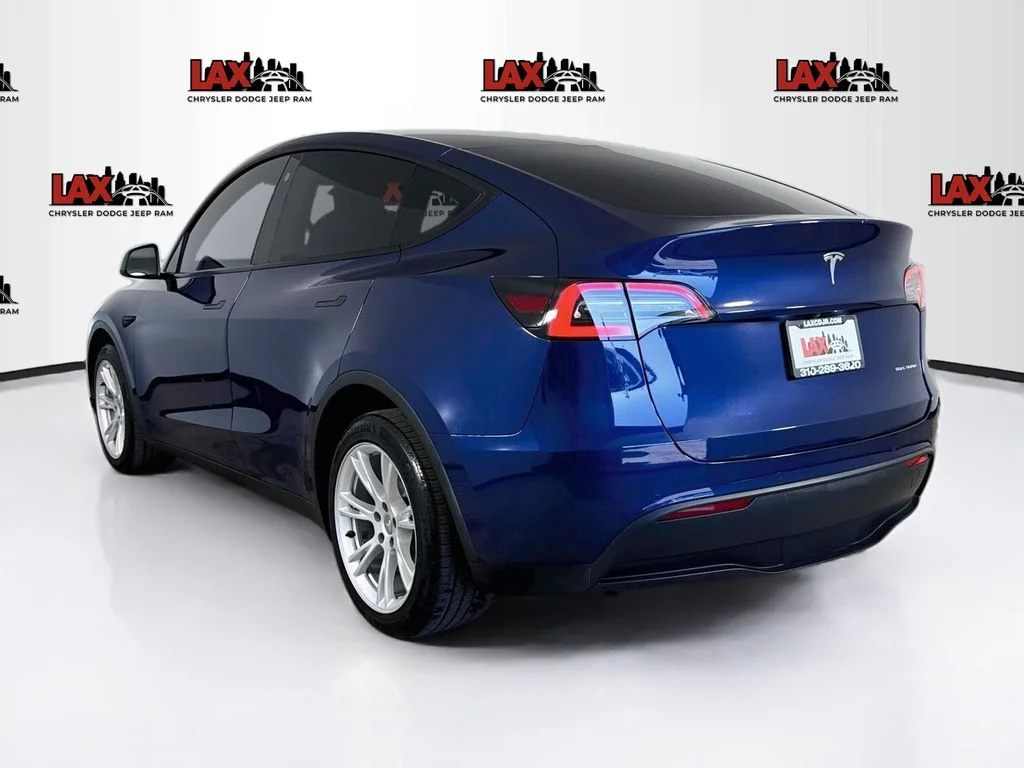 Used 2022 Blue Tesla Long Range image 5