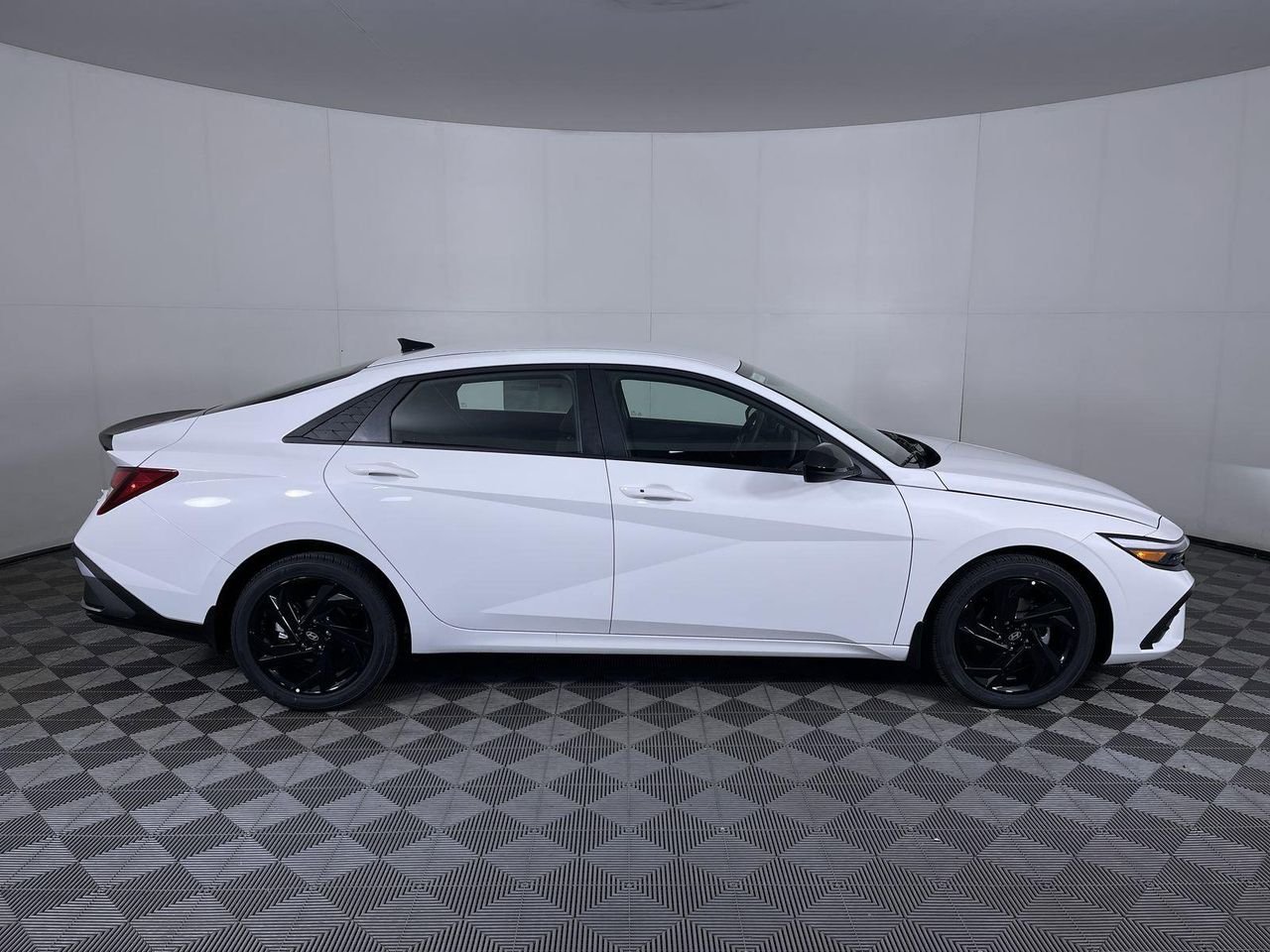 New 2026 Serenity White Hyundai SEL Sport image 4