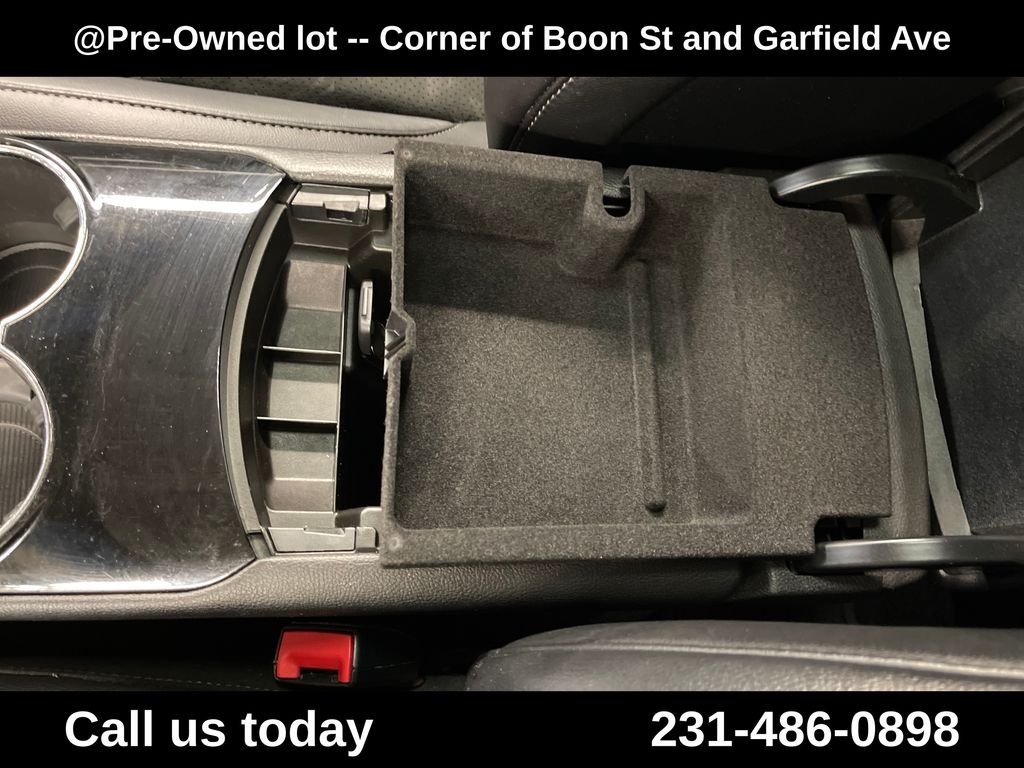 Used 2015 Silver Ford Sport image 26