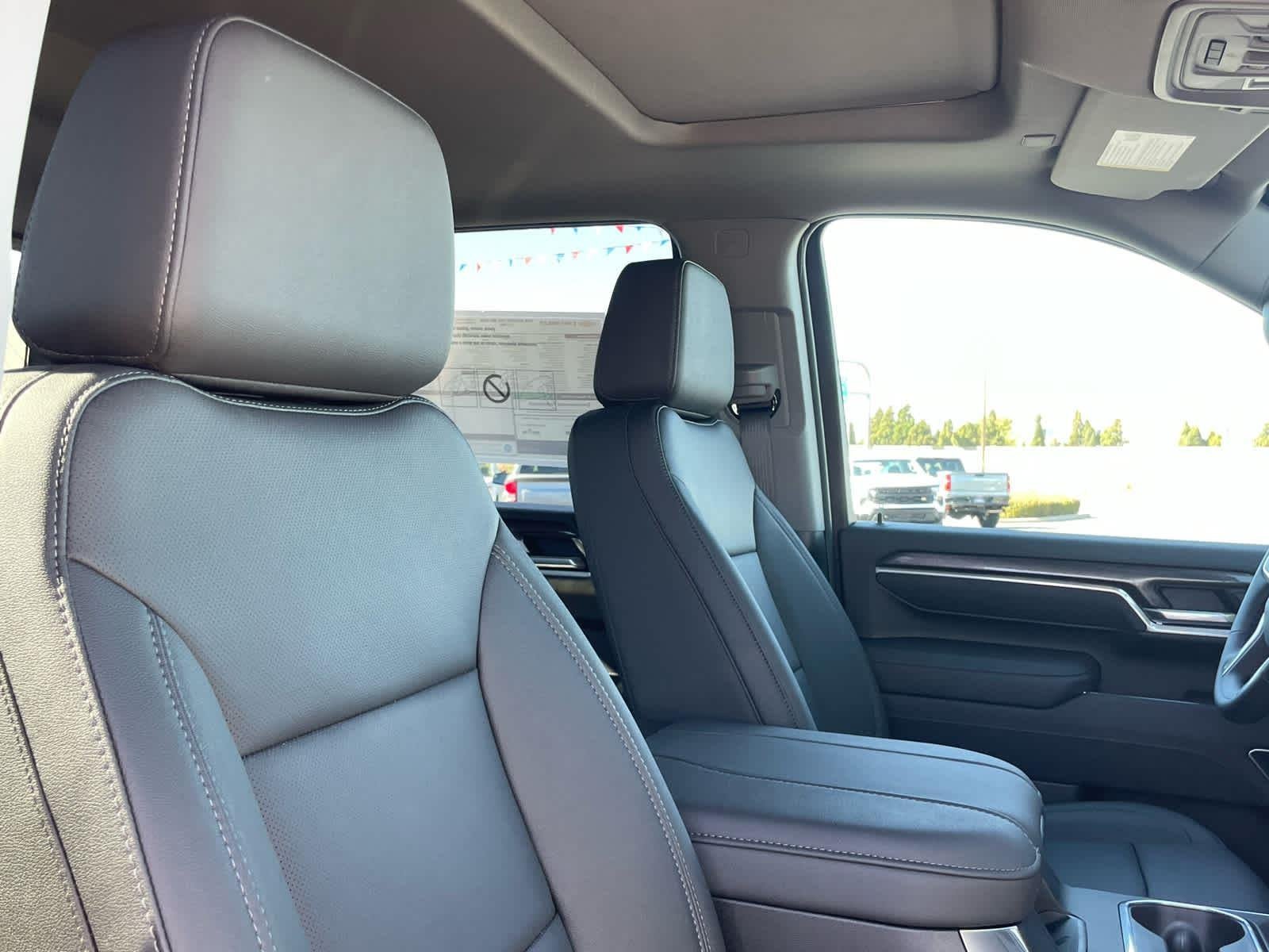 2026 Chevrolet Silverado 3500 HD LTZ - Photo 40
