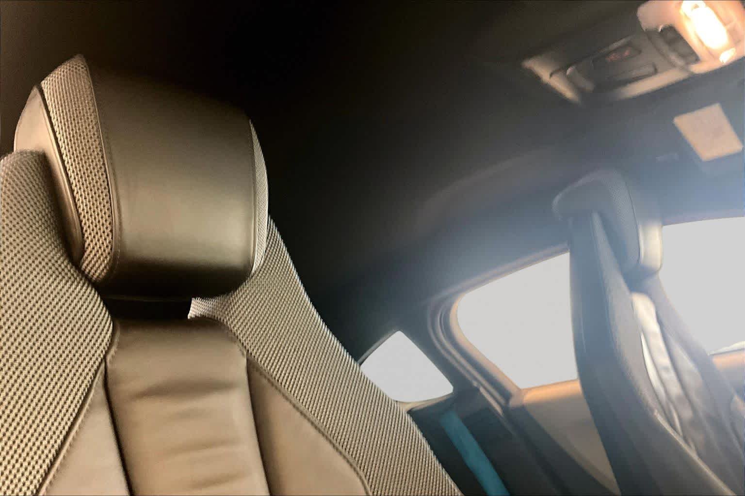 Used 2019 Sophisto Gray Metallic w/Frozen Gray Accent BMW  image 13