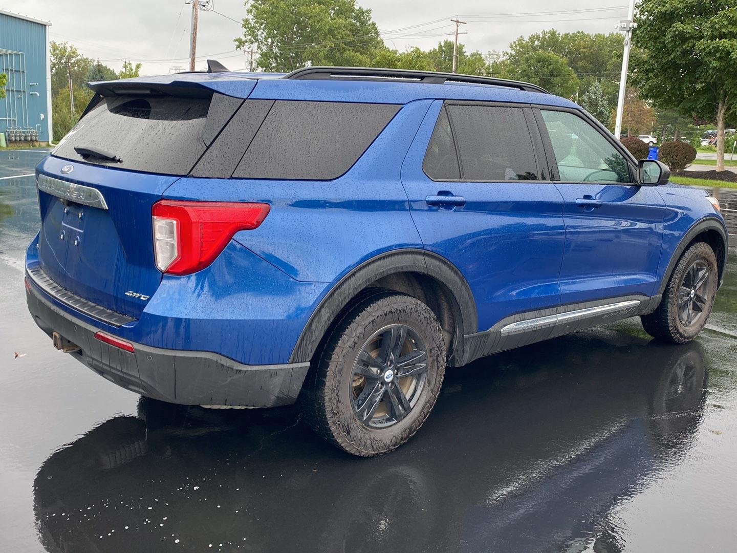 Used 2023 Atlas Blue Ford XLT image 10