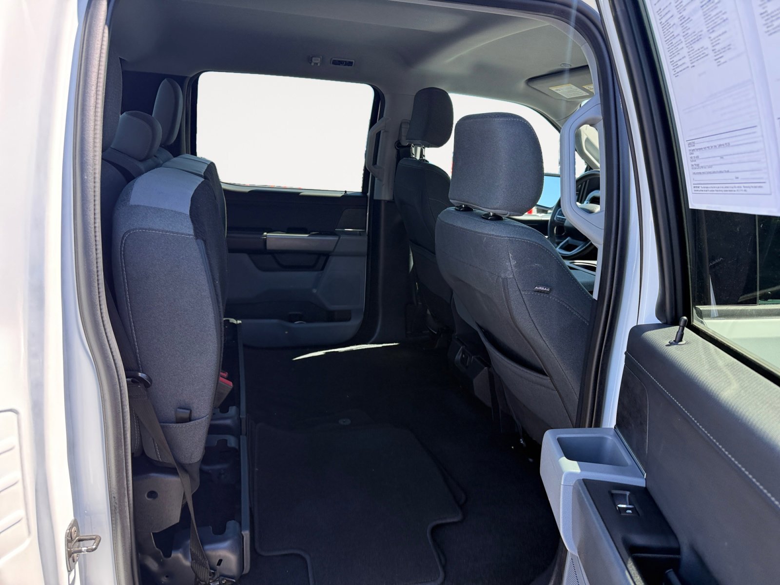 Used 2025 Oxford White Ford XLT image 18
