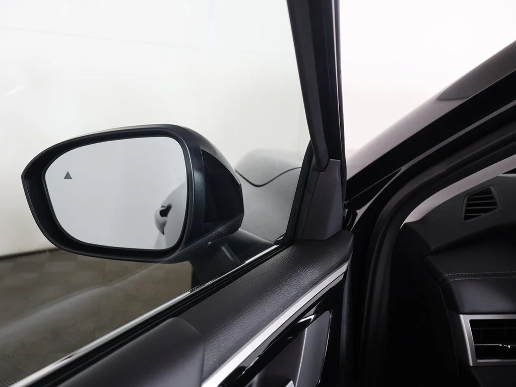 New 2026 Black Mitsubishi SE image 34