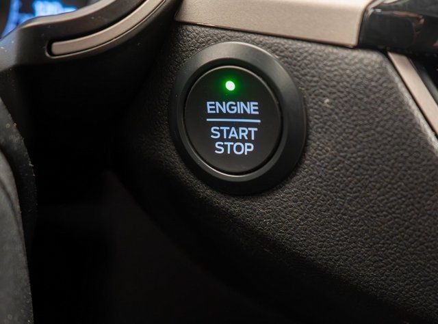 Used 2020 Blue Metallic Ford SE image 24