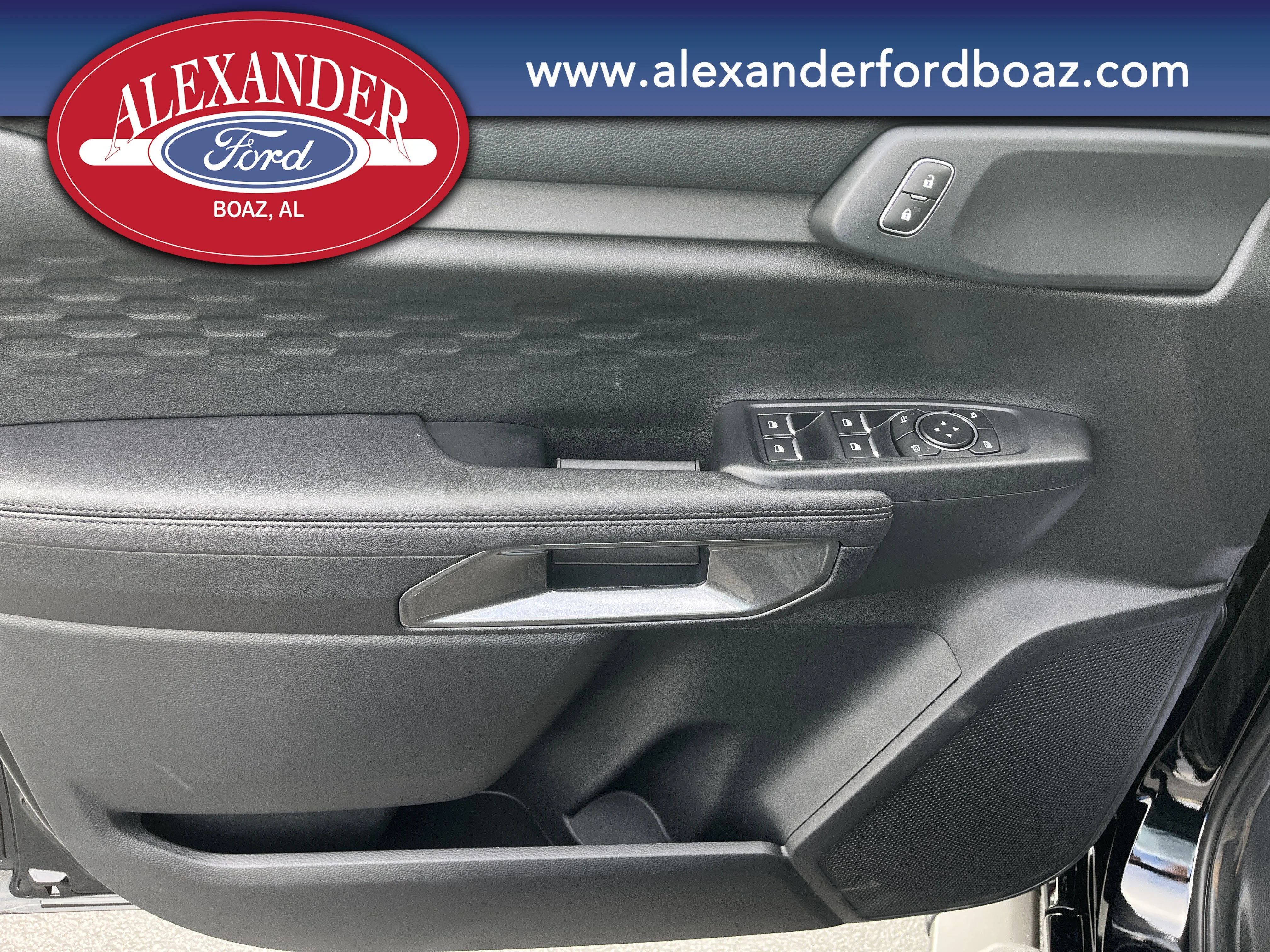 New 2025 Shadow Black Ford XLT image 12
