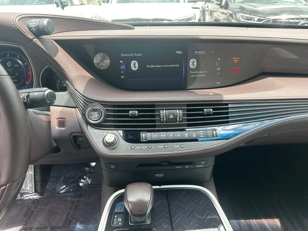 Used 2018  Lexus 500 Base image 23