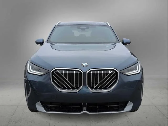 New 2026 Arctic Race Blue metallic BMW 30 xDrive image 3