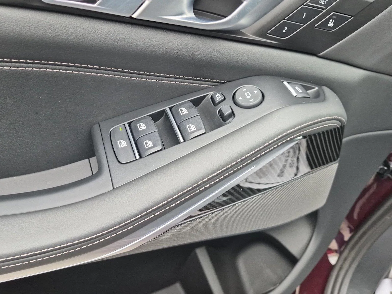 Used 2025 Ametrin Metallic BMW M60i image 15