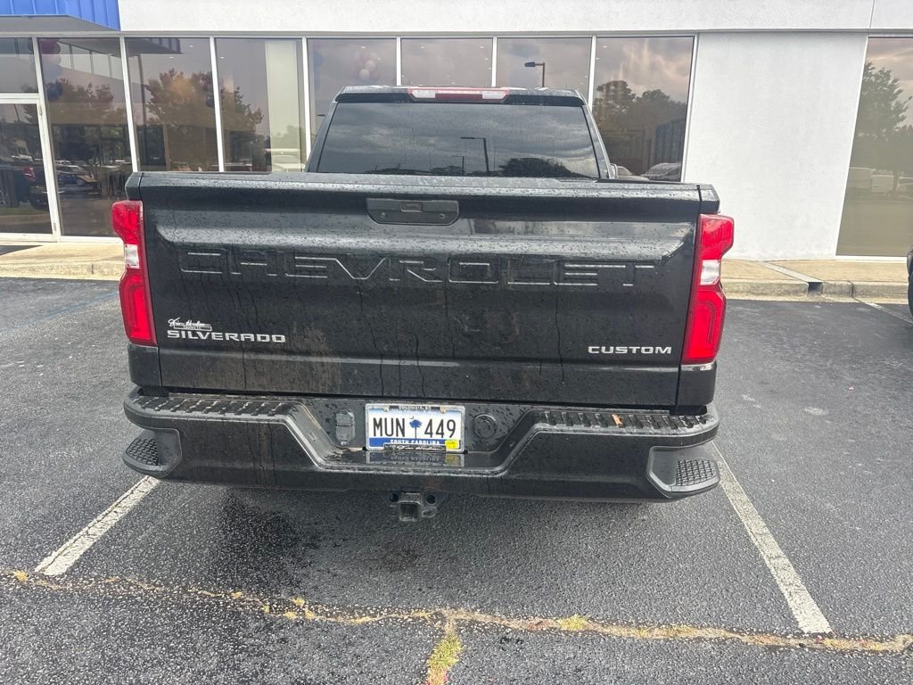 Used 2021 Black Chevrolet Custom image 10