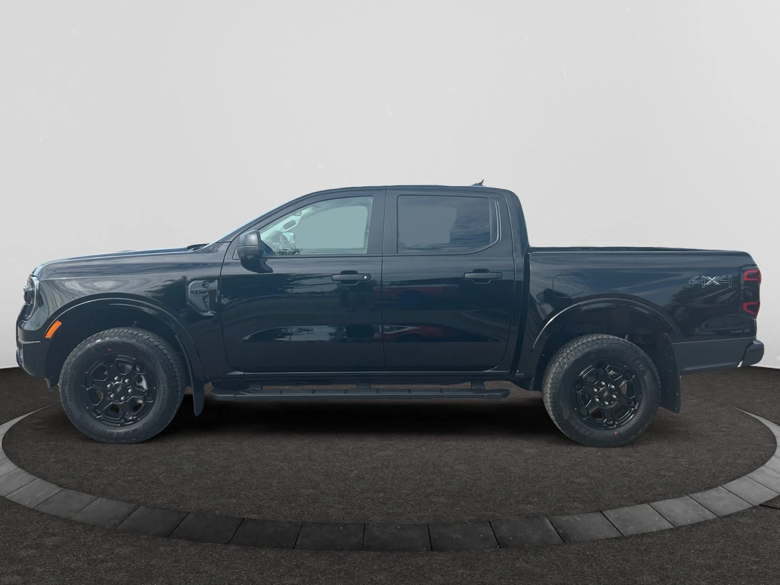 New 2026 Shadow Black Ford XLT image 2
