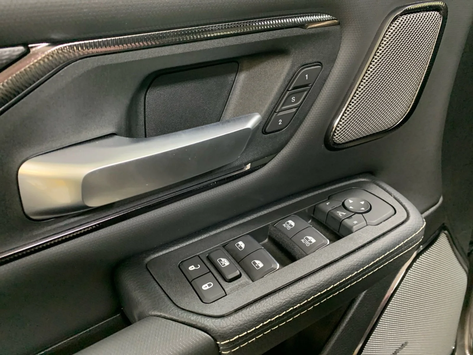New 2026 Granite Crystal Metallic Ram Sport image 11