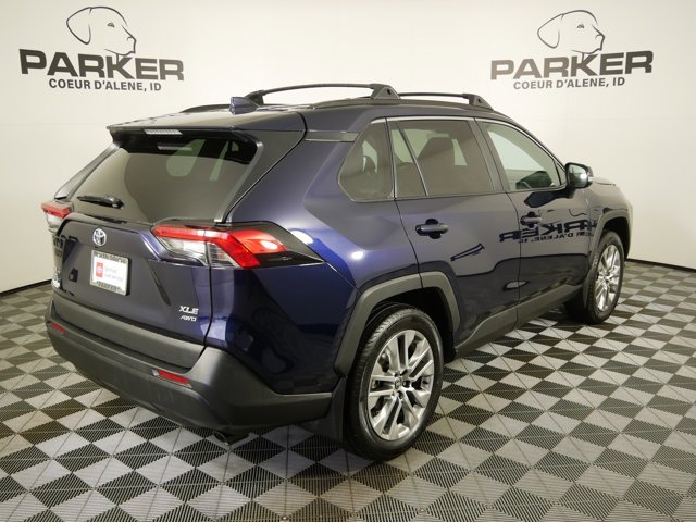 Used 2025 Blueprint Toyota XLE Premium w/ Weather Pkg image 5