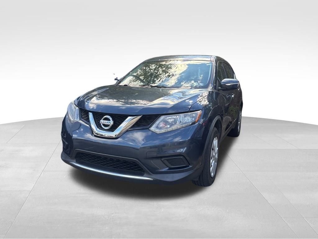 2015 Nissan Rogue S photo 2