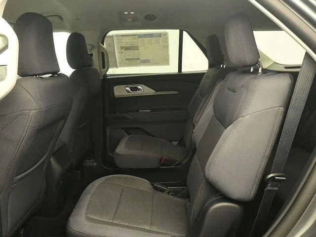 New 2026 Carbonized Gray Metallic Ford Active image 10
