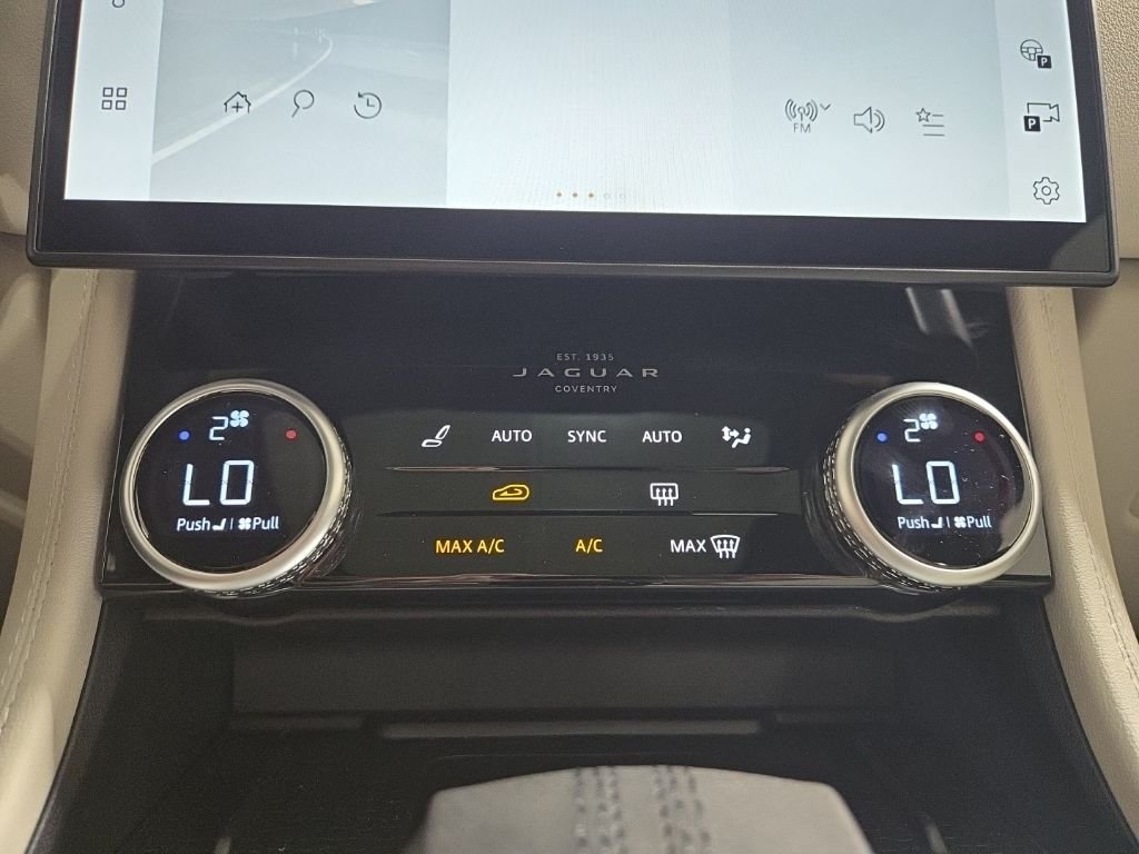 2026 Jaguar F-Pace R-Dynamic S - Photo 15