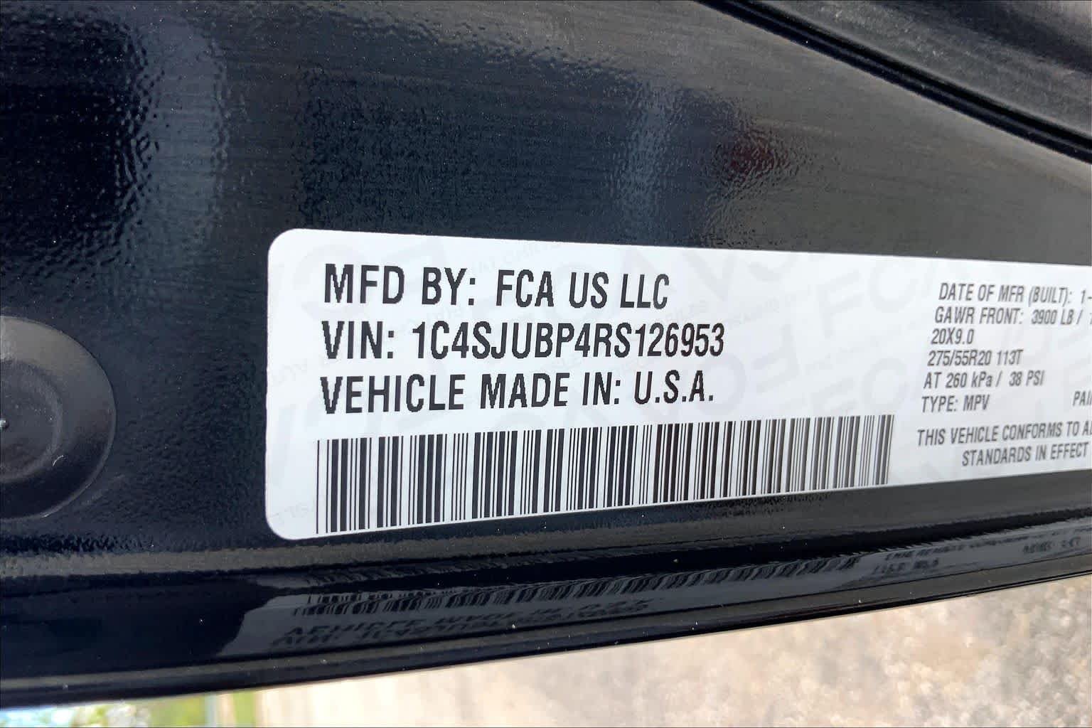 Used 2024 Diamond Black Crystal Pearlcoat Jeep Series II image 36